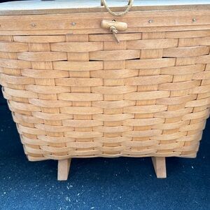 Longaberger magazine basket 1995